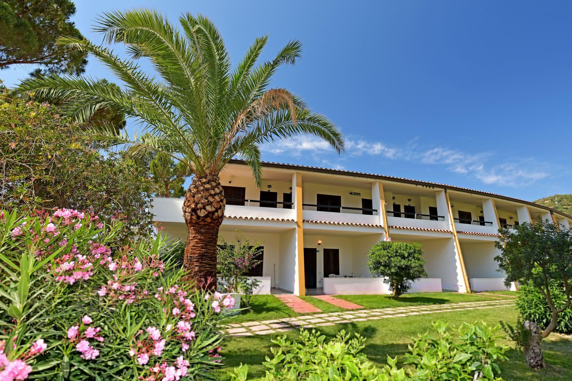 Cormoran Residence Villasimius Buitenkant foto
