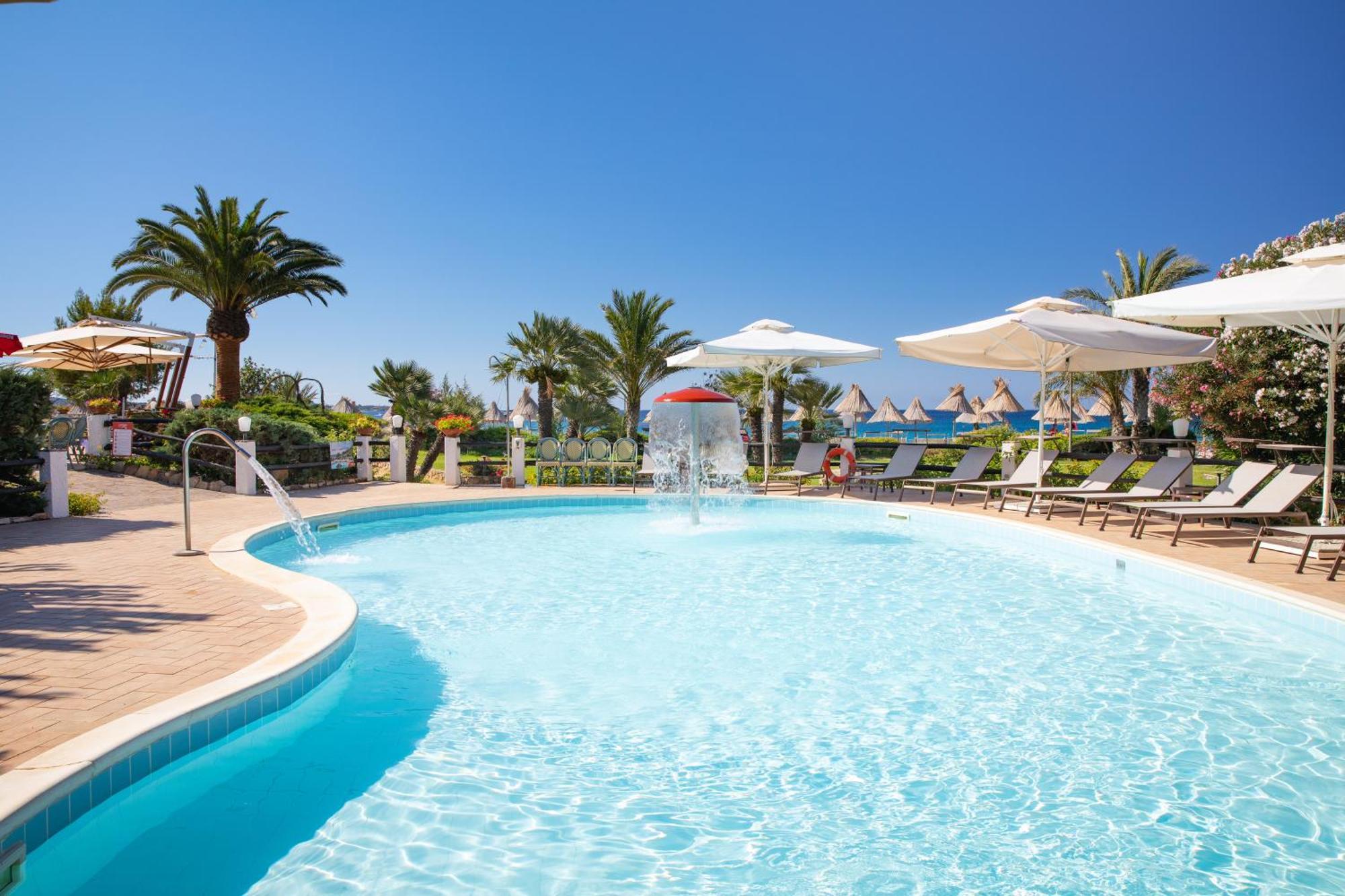 Cormoran Residence Villasimius Buitenkant foto