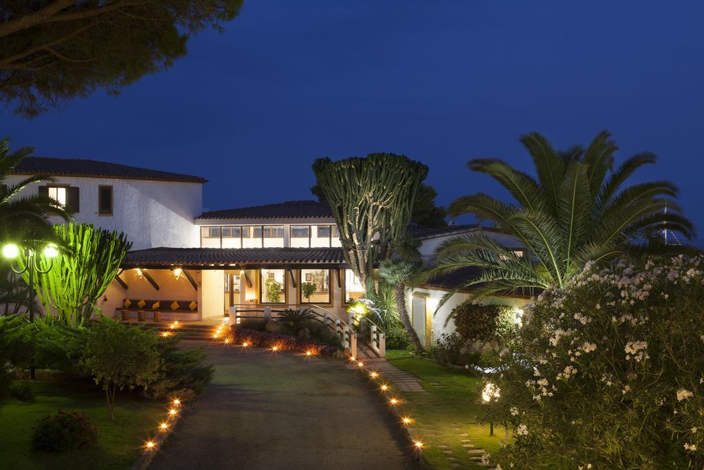 Cormoran Residence Villasimius Buitenkant foto